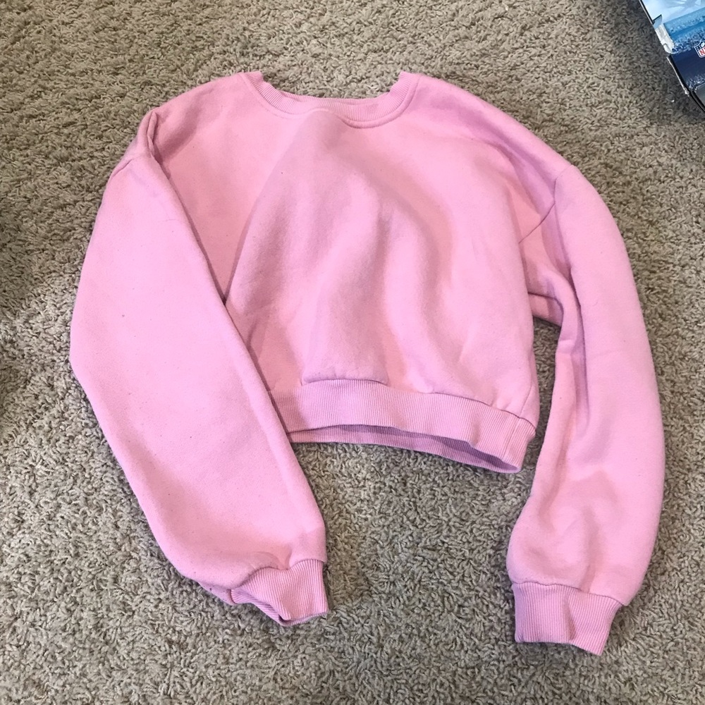Pink cropped crewneck